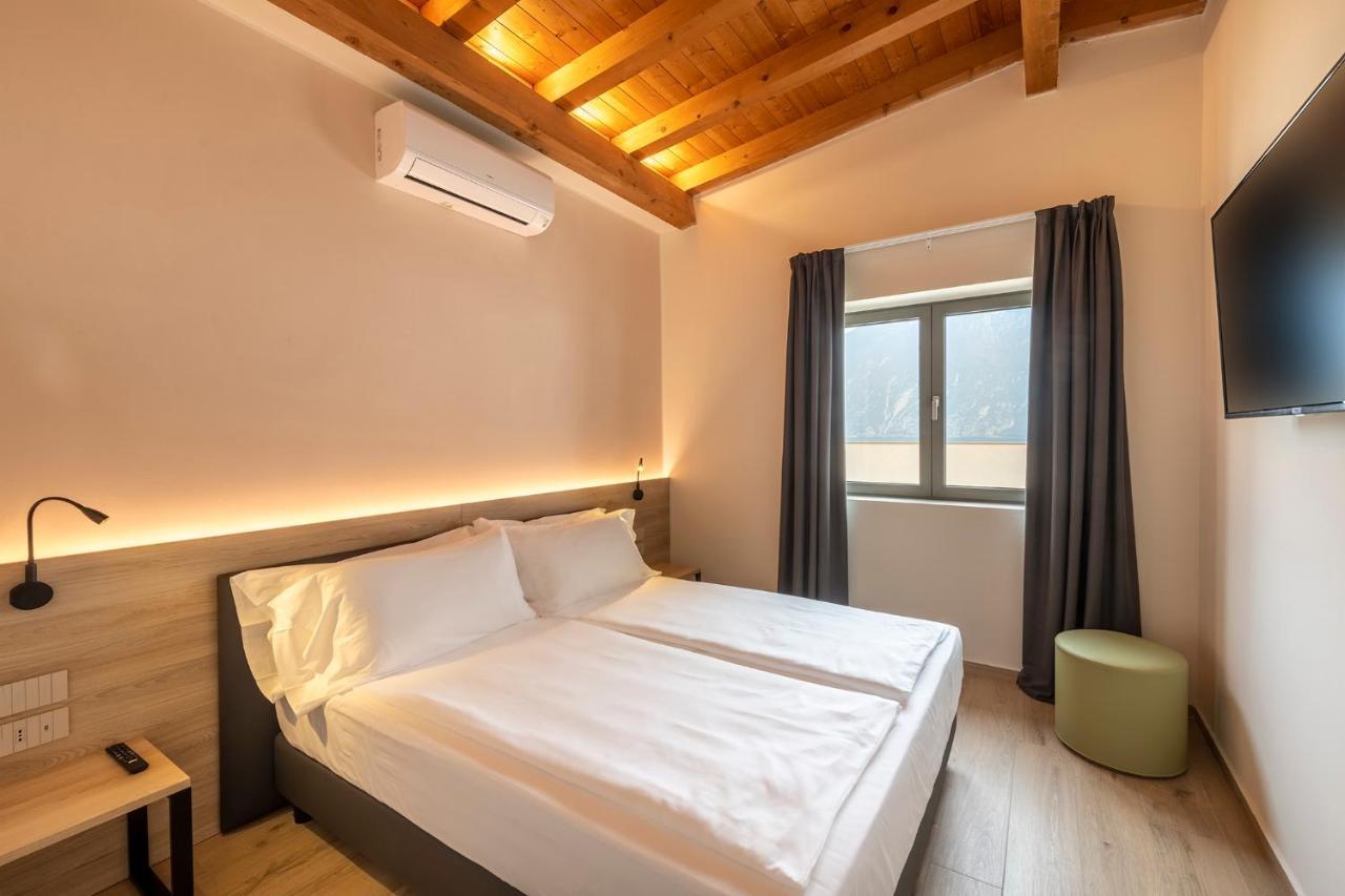 Evo Suites Apartments Limone sul Garda Zewnętrze zdjęcie