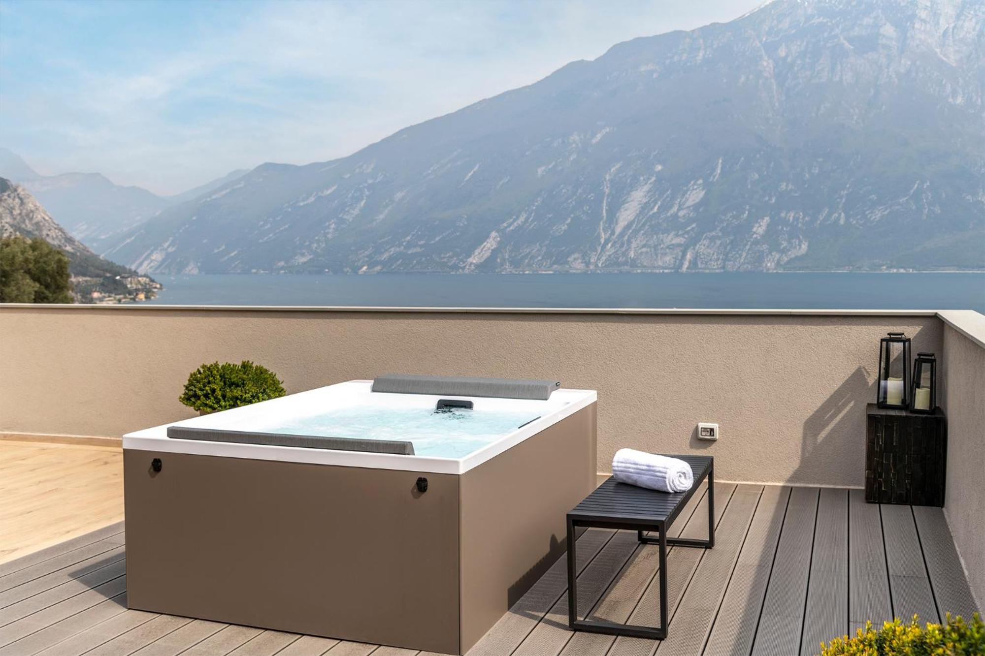 Evo Suites Apartments Limone sul Garda Zewnętrze zdjęcie